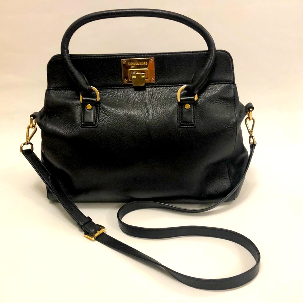 Michael Kors Black Leather Astrid Purse Adjust Strap Gold Detail Zipper Excellen